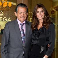 Cindy Crawford attends the OMEGA boutique opening in Moscow | Picture 99020